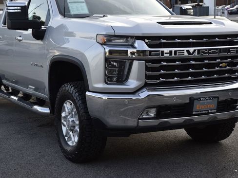 Used 2020 Chevrolet Silverado 2500 LTZ w/ LTZ Convenience Package image 9