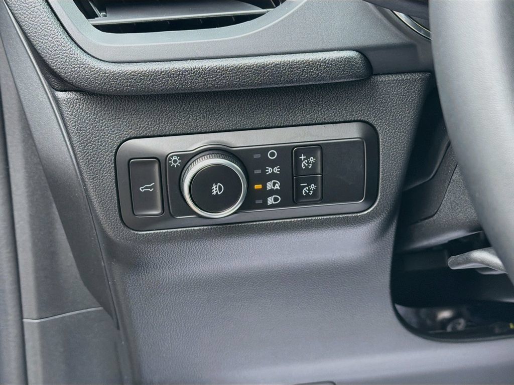 Used 2025 Ford Escape Platinum AWD/4WD image 10