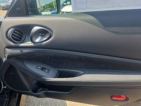 New 2025 Nissan Z Performance w/ Floor Mat Package image 28