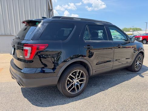 Used 2016 Ford Explorer Sport w/ Equipment Group 401A AWD/4WD image 3