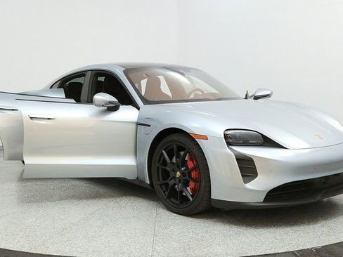 Used 2024 Porsche Taycan GTS AWD/4WD image 12