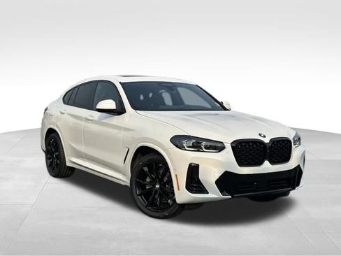 Used 2025 BMW X4 xDrive30i w/ Premium Package AWD/4WD image 1