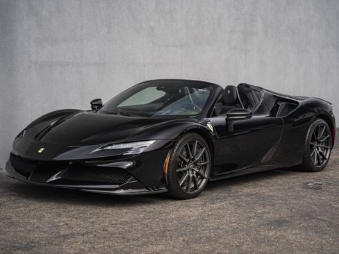 Used 2024 Ferrari SF90 Spider AWD/4WD image 1