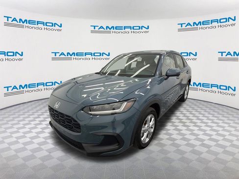 Used 2023 Honda HR-V LX image 1