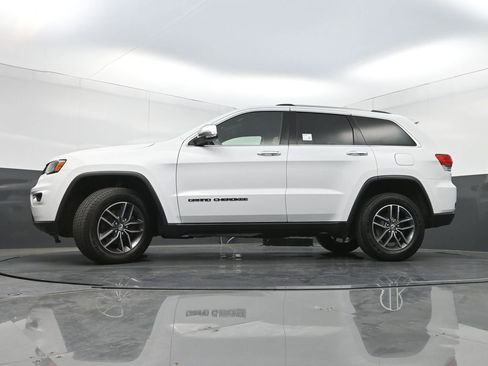 Used 2017 Jeep Grand Cherokee Limited AWD/4WD image 28