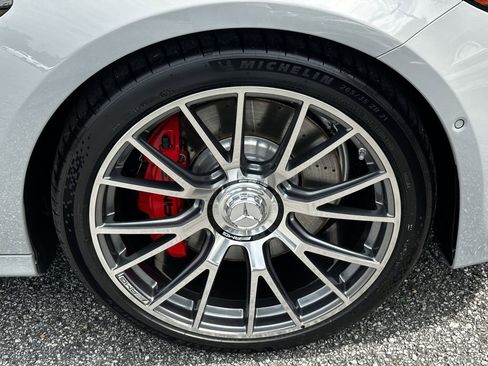 Certified 2025 Mercedes-Benz E 53 AMG e 4MATIC Sedan w/ AMG Dynamic Plus Package image 15