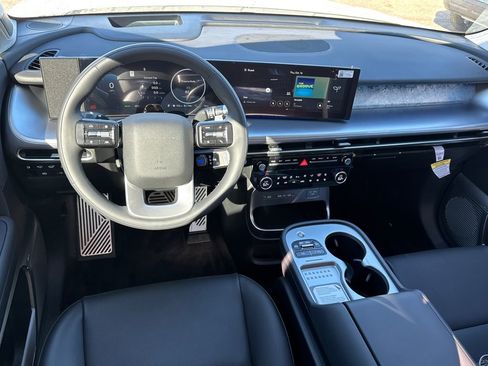 New 2026 Hyundai Ioniq 9 Calligraphy image 14