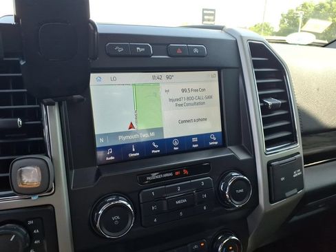 Used 2019 Ford F150 Lariat AWD/4WD image 18
