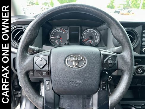 Used 2020 Toyota Tacoma SR AWD/4WD image 20