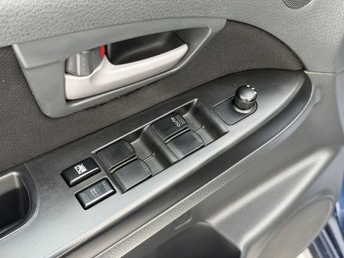 Used 2011 Suzuki SX4 Premium image 20