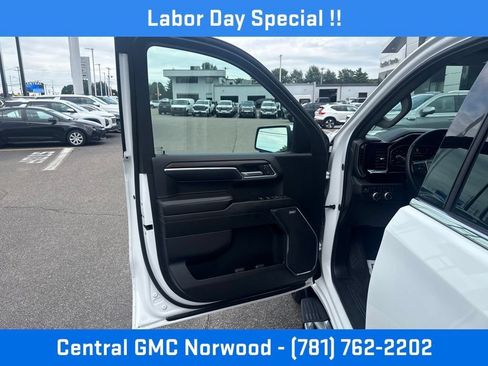 Used 2024 GMC Sierra 1500 SLT w/ SLT Premium Package AWD/4WD image 13