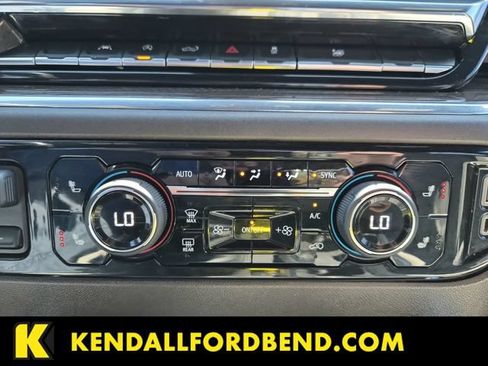 Used 2023 Chevrolet Silverado 1500 RST AWD/4WD image 17