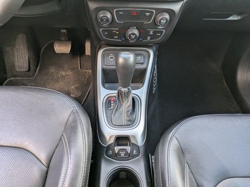 Used 2021 Jeep Compass Latitude FWD image 18