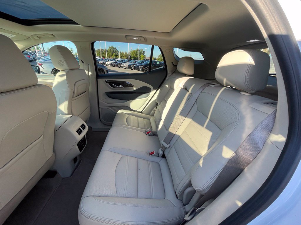 Used 2024 GMC Terrain Denali w/ Denali Premium Package AWD/4WD image 26