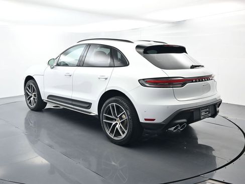 Certified 2025 Porsche Macan Turbo AWD/4WD image 3