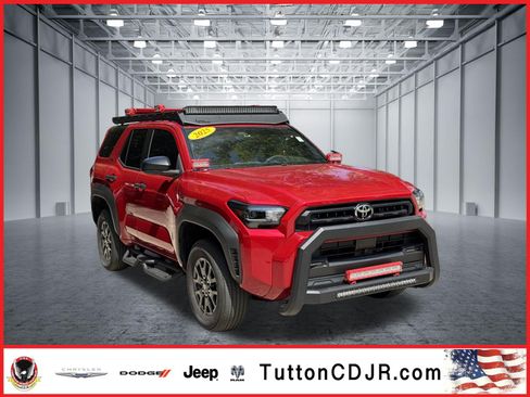 Used 2025 Toyota 4Runner SR5 AWD/4WD image 1