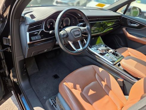Used 2023 Audi Q7 3.0T Premium w/ Convenience Package AWD/4WD image 12