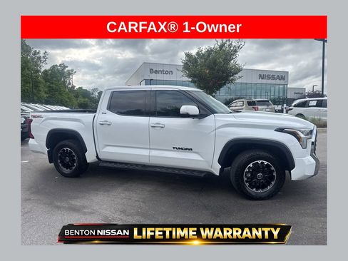 Used 2022 Toyota Tundra SR5 RWD image 1