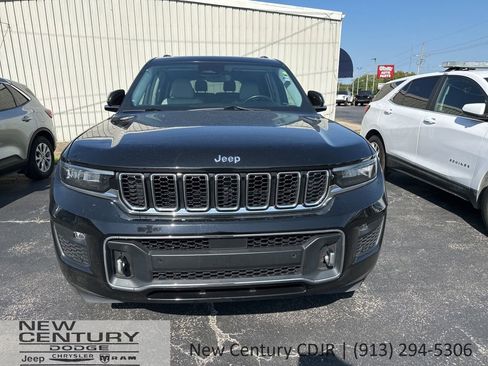Used 2022 Jeep Grand Cherokee L Overland image 2