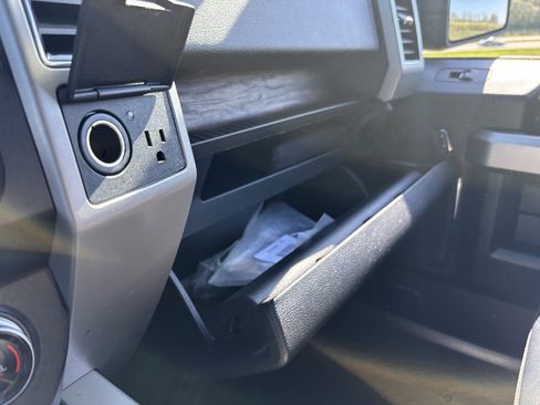 Used 2020 Ford F150 Lariat w/ Equipment Group 502A Luxury AWD/4WD image 35