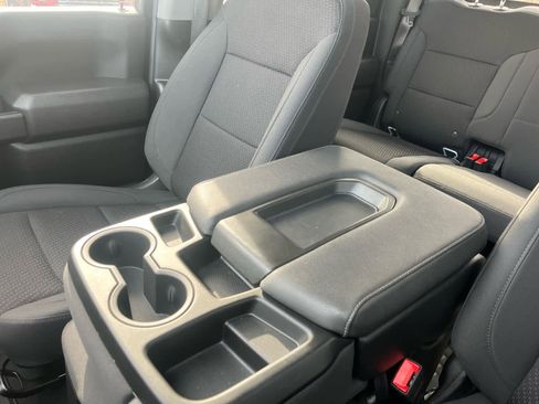 Used 2024 Chevrolet Silverado 2500 Custom image 28