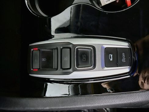 Used 2018 Honda Pilot Elite image 20
