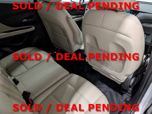 Used 2018 Buick Encore Premium w/ Experience Buick Package AWD/4WD image 17