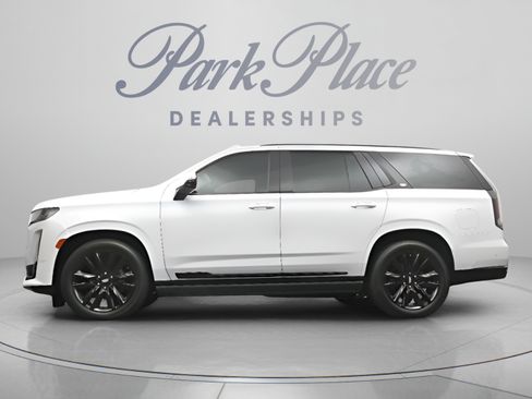 Used 2023 Cadillac Escalade Sport Platinum AWD/4WD image 4