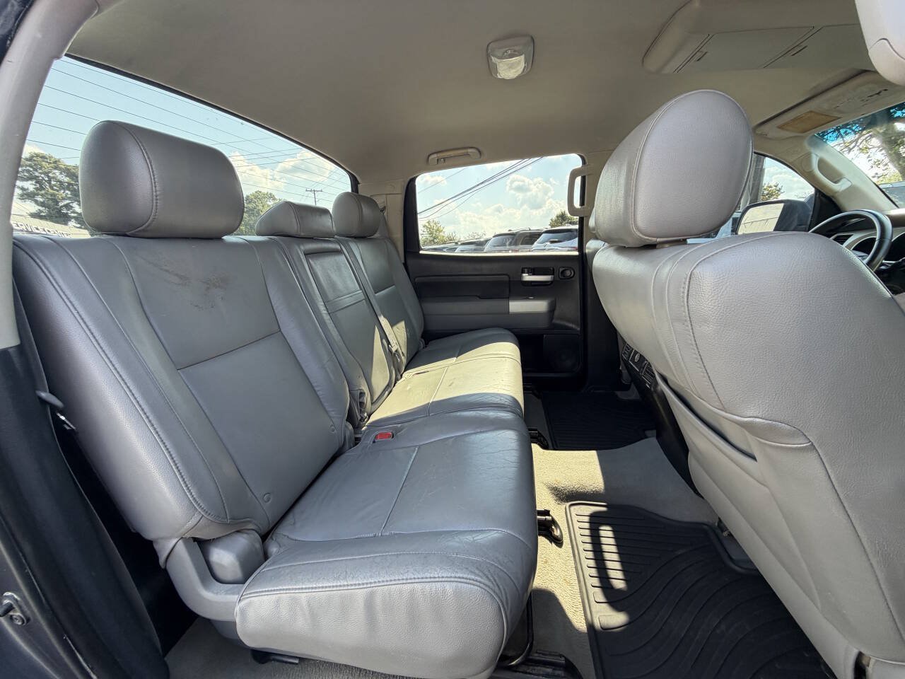 Used 2007 Toyota Tundra Limited w/ TRD Off-Road Pkg AWD/4WD image 10