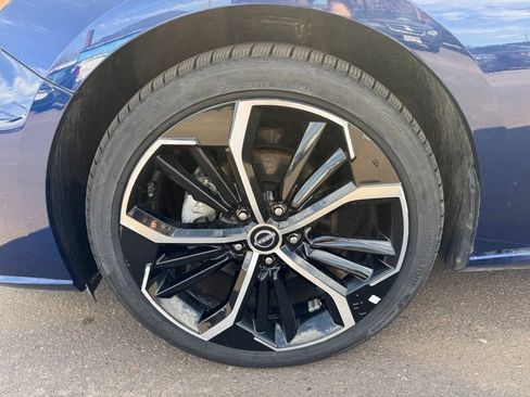 Used 2024 Nissan Altima 2.5 SR FWD image 27