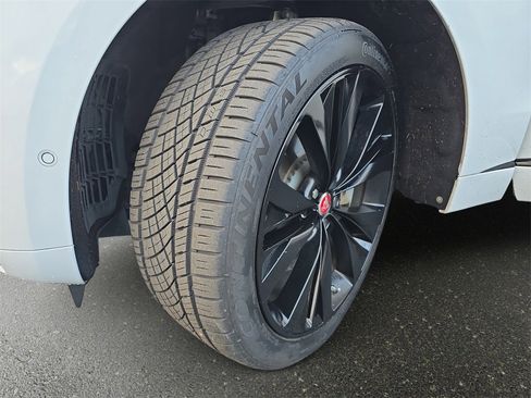 Used 2021 Jaguar F-PACE R-Dynamic S image 37