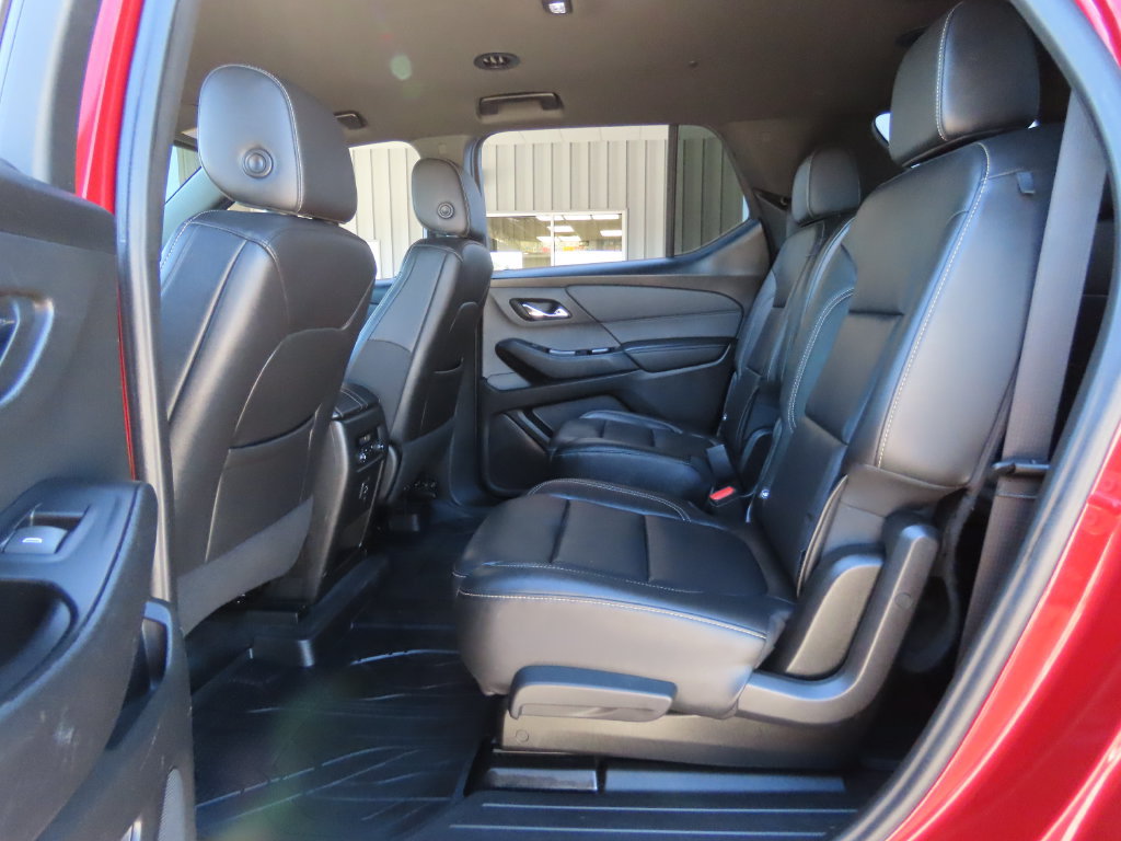 Used 2023 Chevrolet Traverse LT w/ LPO, Floor Liner Package AWD/4WD image 27
