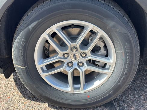 New 2026 Ford Explorer Active w/ Active Comfort Package image 24