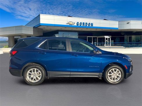 Used 2023 Chevrolet Equinox LT image 6
