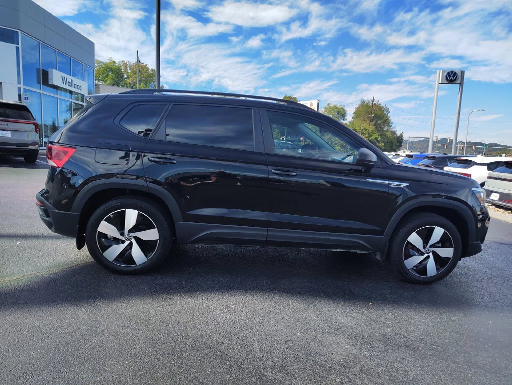 Used 2023 Volkswagen Taos S w/ Driver Assistance Package AWD/4WD image 4