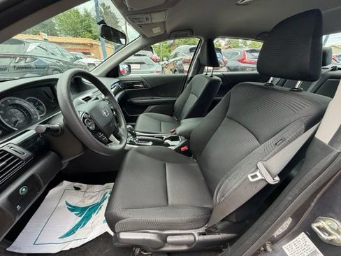 Used 2016 Honda Accord LX image 9