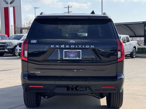 New 2026 Ford Expedition Active RWD image 5