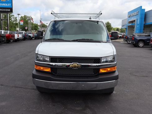 New 2025 Chevrolet Express 2500 w/ Driver Convenience Package image 27