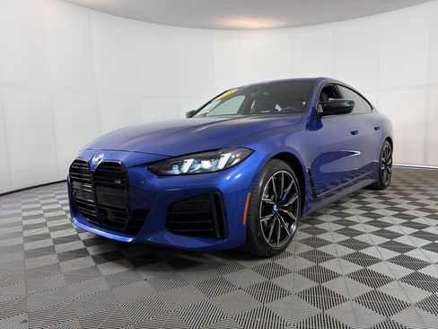 Used 2025 BMW 440i xDrive w/ Premium Package AWD/4WD image 2