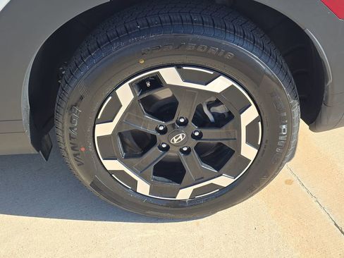 Used 2024 Hyundai Santa Fe SEL image 33