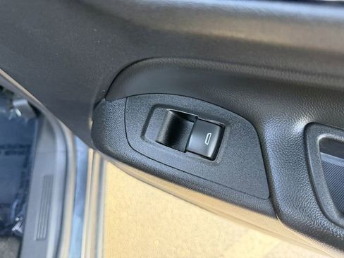 Used 2022 Chevrolet Equinox LT image 29