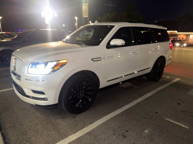 Used 2020 Lincoln Navigator Reserve w/ Equipment Group 208A Reserve AWD/4WD image 1