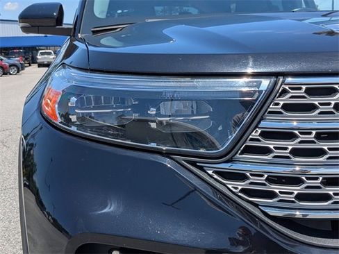 Used 2022 Ford Explorer Limited w/ Equipment Group 301A image 10