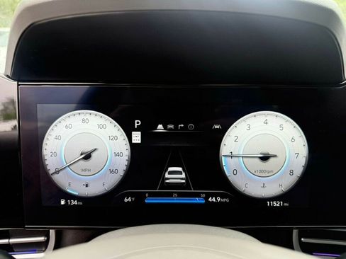 Used 2024 Hyundai Elantra SEL FWD image 4