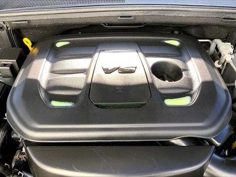 Used 2019 Jeep Grand Cherokee Altitude AWD/4WD image 29