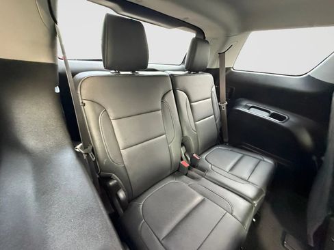 Used 2019 GMC Acadia SLT AWD/4WD image 18