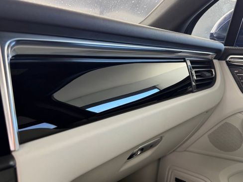 Used 2025 Porsche Macan S image 31