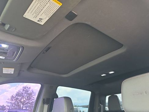 Used 2019 GMC Sierra 1500 AT4 w/ AT4 Premium Package AWD/4WD image 16
