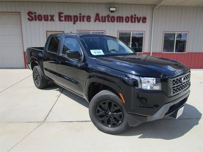 Used 2023 Nissan Frontier SV