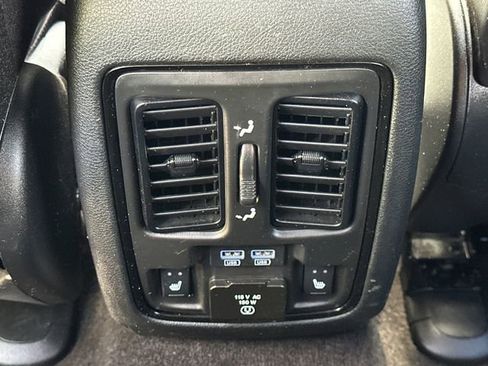 Used 2022 Dodge Durango GT AWD/4WD image 23